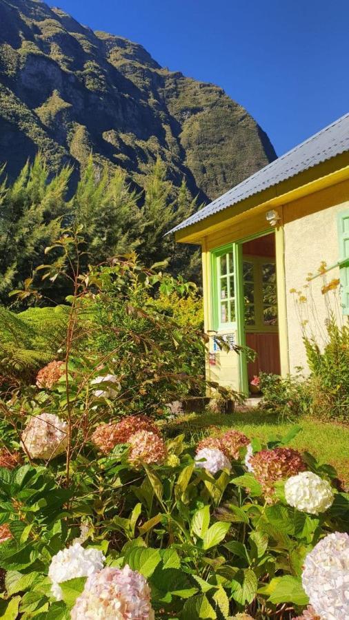Hotel OLATIKA - Le Retour aux sources à Cilaos Extérieur photo