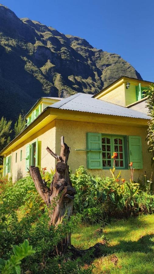 Hotel OLATIKA - Le Retour aux sources à Cilaos Extérieur photo