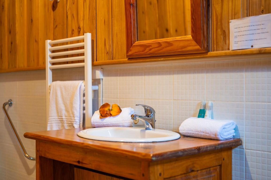 Hotel OLATIKA - Le Retour aux sources à Cilaos Extérieur photo